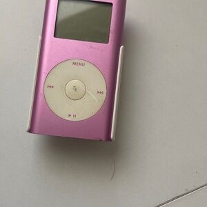 Offers‎ Appreciated! Apple Pink Vintage iPod & Original Clip